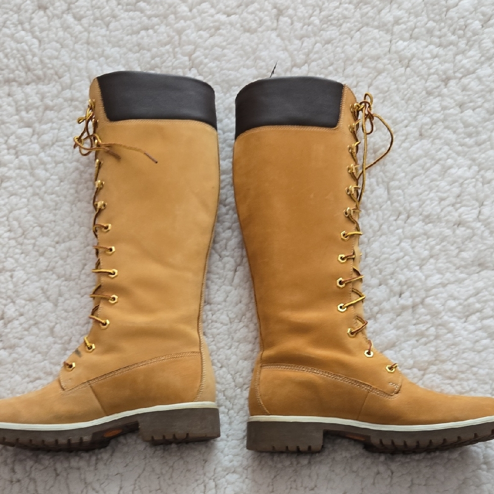 Timberland Women's Tan Lace-Up Boots 8.5